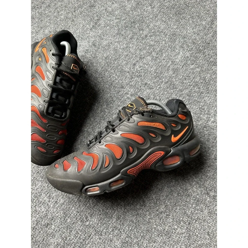 Mens Sneakers Nike Air Tuned Max Black Red FD4290-010, Size US 8.5
